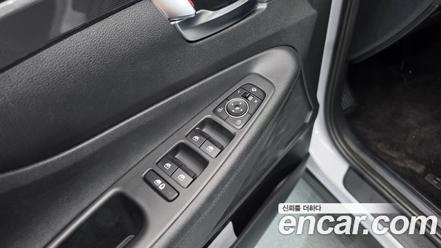 Hyundai Santafe 2022 — photo 27