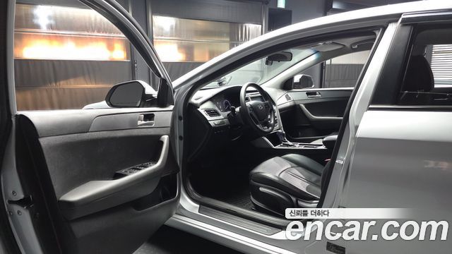 Hyundai Sonata 2017 — photo 13