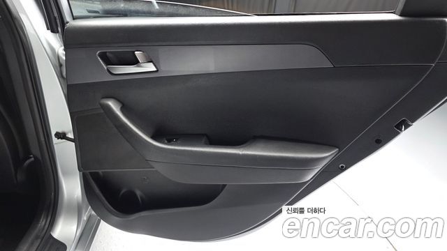 Hyundai Sonata 2017 — photo 15