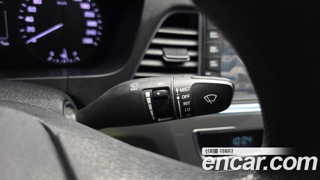 Hyundai Sonata 2017 — photo 28