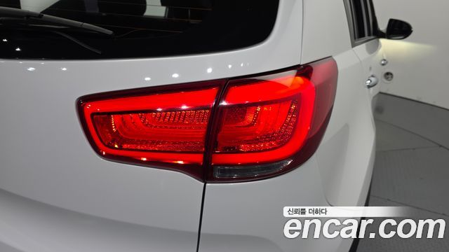 Kia Sportage 2014 — photo 9