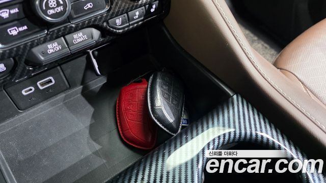 Chevrolet Korea Tahoe 2023 — photo 36