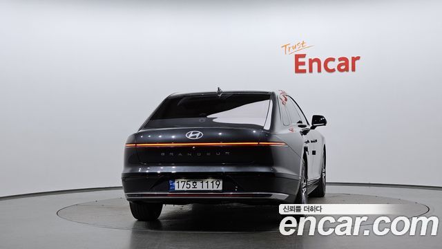 Hyundai Grandeur 2023 — photo 4