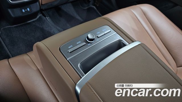 Hyundai Grandeur 2023 — photo 36