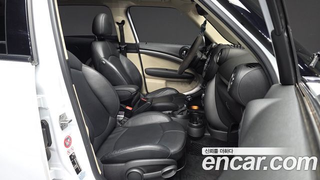 Mini Countryman 2016 — photo 11