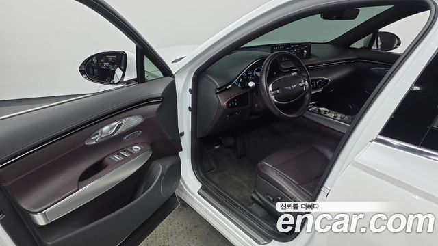 Genesis GV70 2021 — photo 13
