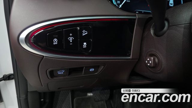 Genesis GV70 2021 — photo 25