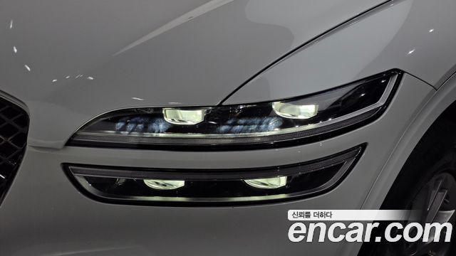 Genesis GV70 2021 — photo 8