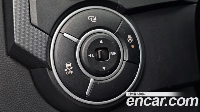KG Mobility KORANDO 2015 — photo 13