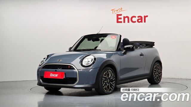 Mini Cooper Convertible 2025 — photo 1