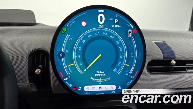 Mini Cooper Convertible 2025 — photo 8