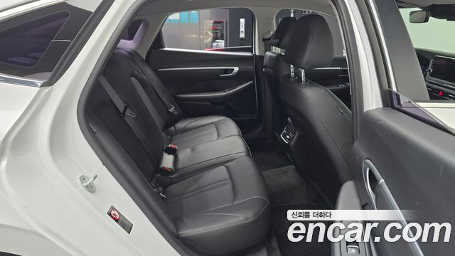 Hyundai Sonata 2020 — photo 17