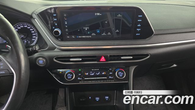 Hyundai Sonata 2020 — photo 19