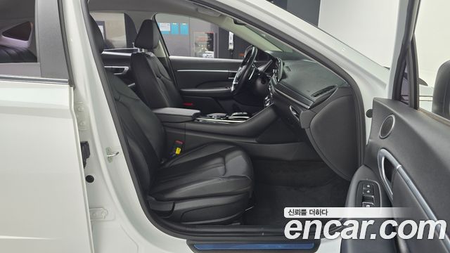 Hyundai Sonata 2020 — photo 16