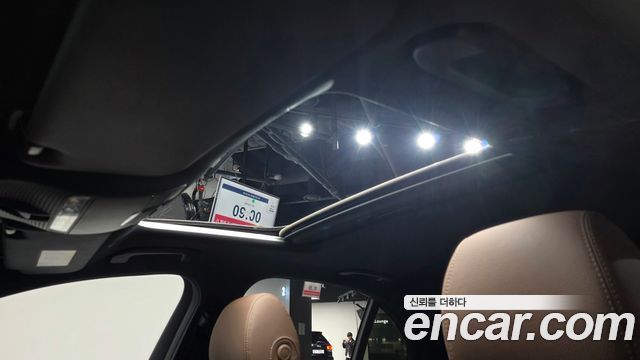 Mercedes-Benz E-Class 2023 — photo 23