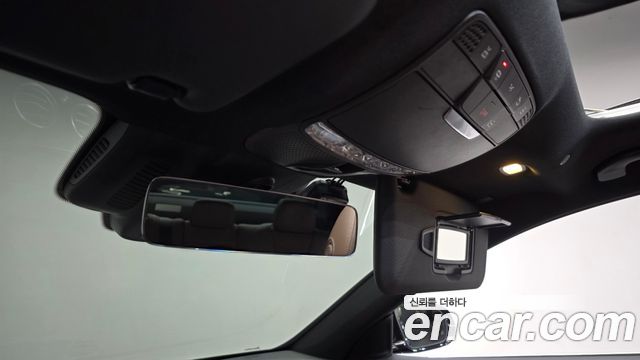 Mercedes-Benz E-Class 2023 — photo 33