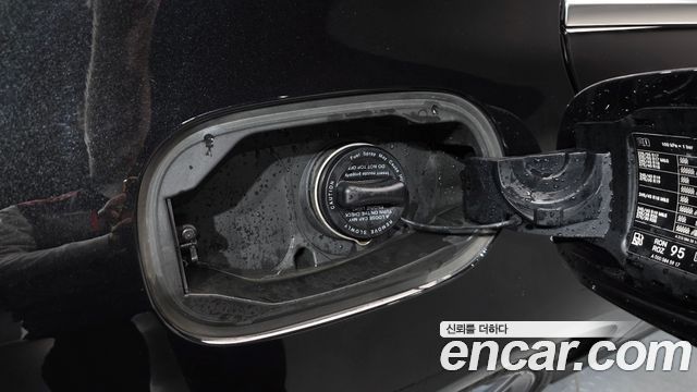 Mercedes-Benz E-Class 2023 — photo 38