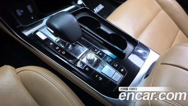Kia K7 2020 — photo 9