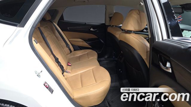 Kia K7 2020 — photo 12