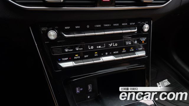 Kia K7 2020 — photo 17