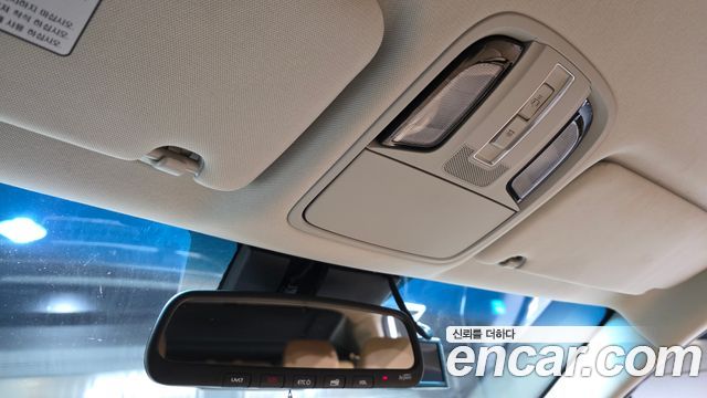 Kia K7 2020 — photo 18