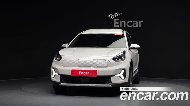 Kia Niro 2023 — photo 3