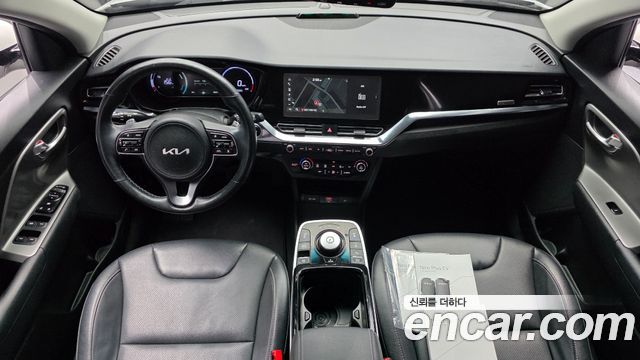 Kia Niro 2023 — photo 10
