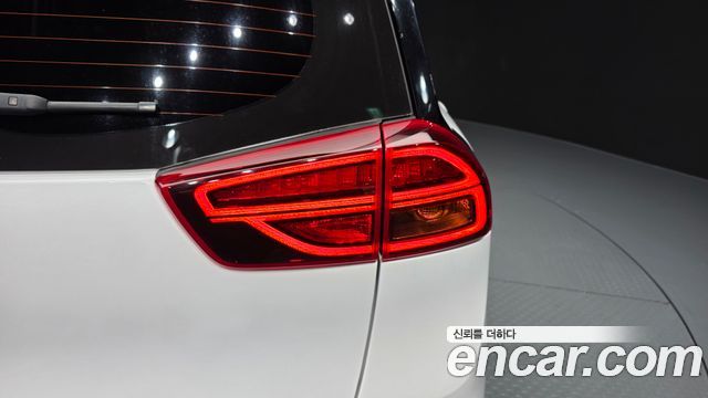 Kia Niro 2023 — photo 9