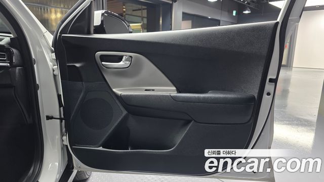 Kia Niro 2023 — photo 15
