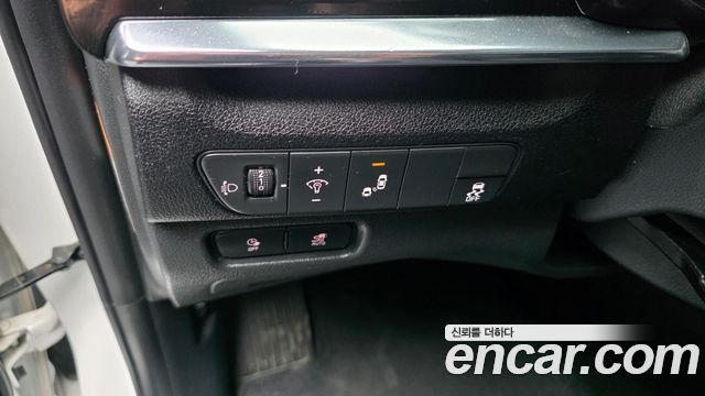 Kia Niro 2023 — photo 29