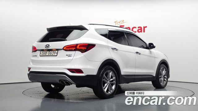 Hyundai Santafe 2016 — photo 2