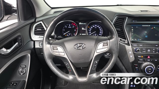 Hyundai Santafe 2016 — photo 13