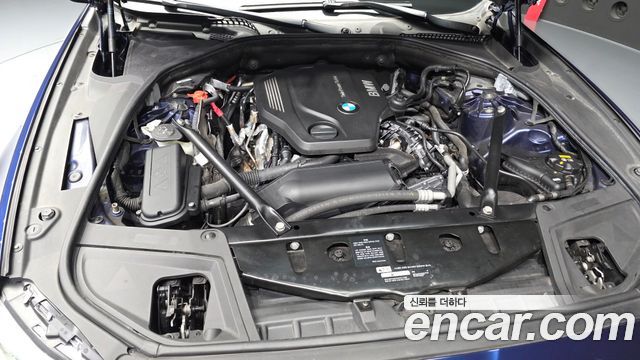 BMW 5-Series 2016 — photo 6