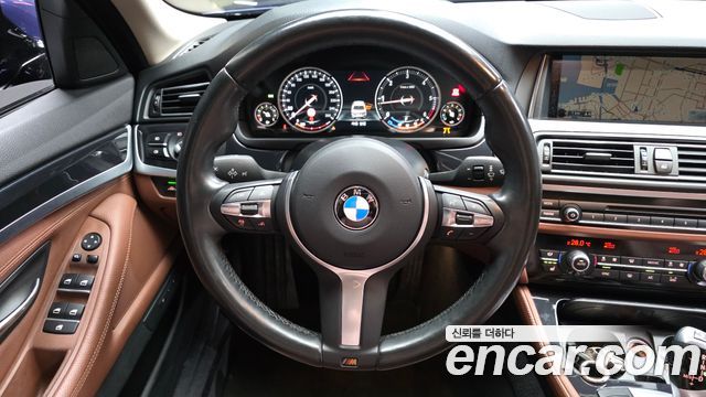 BMW 5-Series 2016 — photo 13