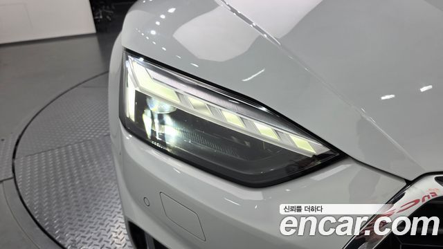 Audi A5 2021 — photo 8