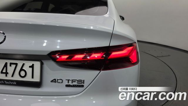 Audi A5 2021 — photo 9