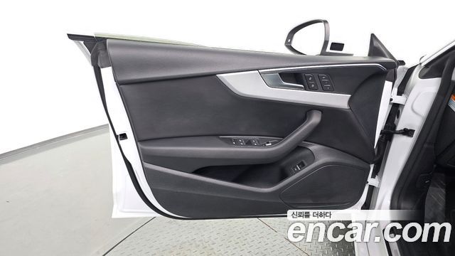 Audi A5 2021 — photo 14