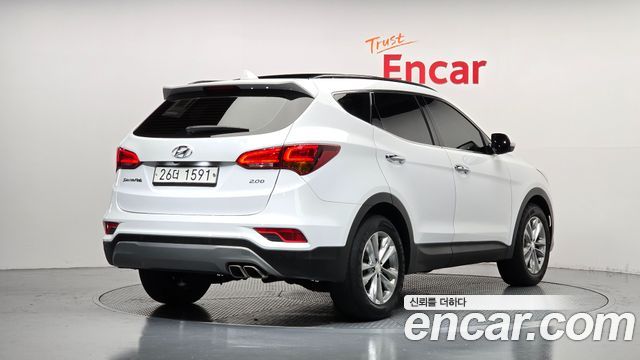 Hyundai Santafe 2018 — photo 2