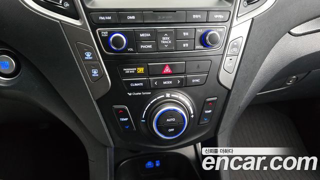 Hyundai Santafe 2018 — photo 17
