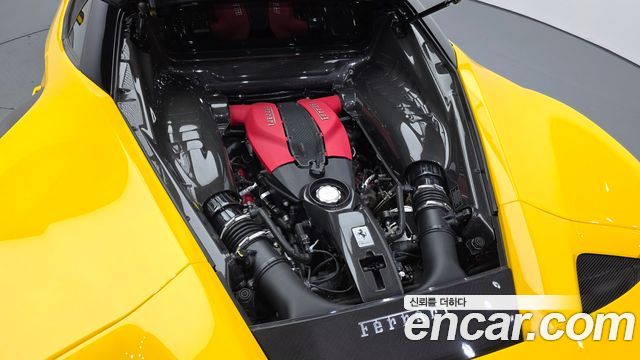 Ferrari F8 2022 — photo 6