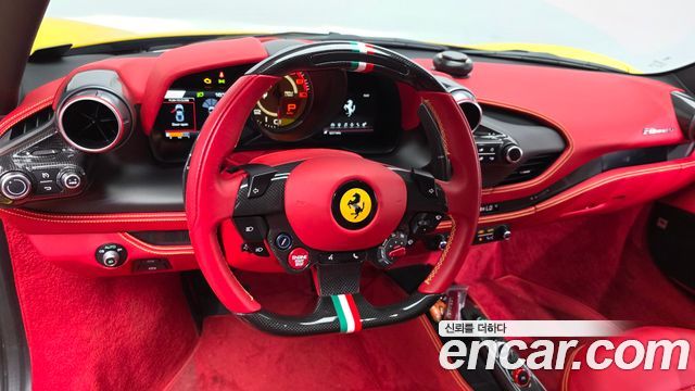Ferrari F8 2022 — photo 12