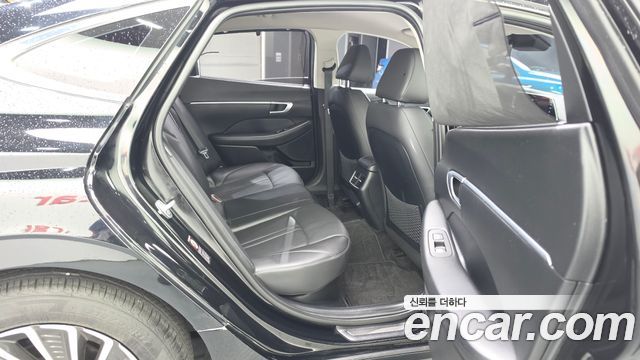 Hyundai Sonata 2020 — photo 12