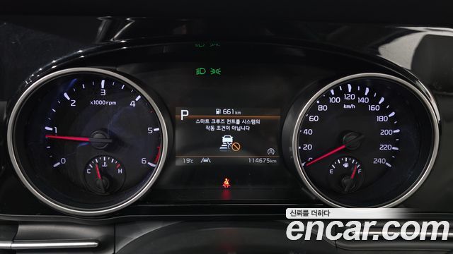 Kia Canival 2021 — photo 11