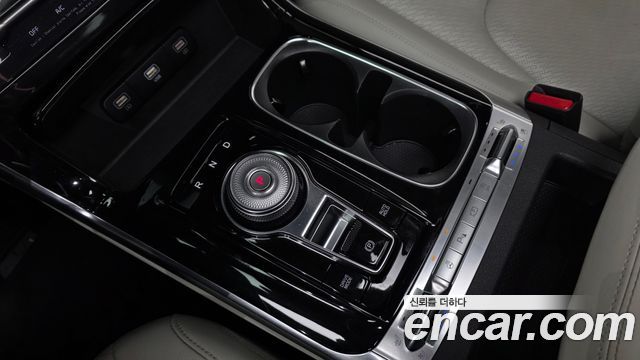 Kia Canival 2021 — photo 12