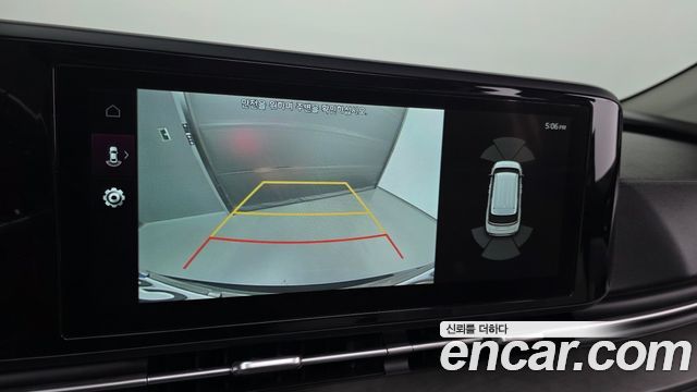Kia Canival 2021 — photo 21
