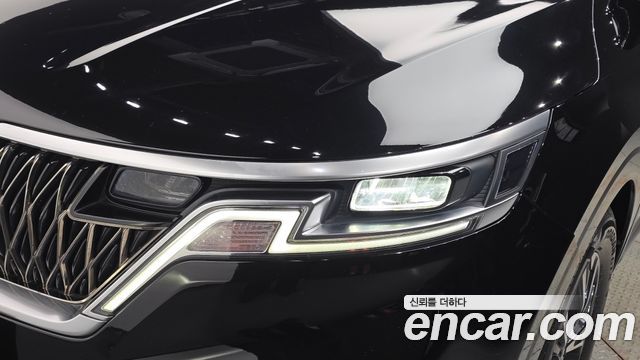 Kia Canival 2021 — photo 8