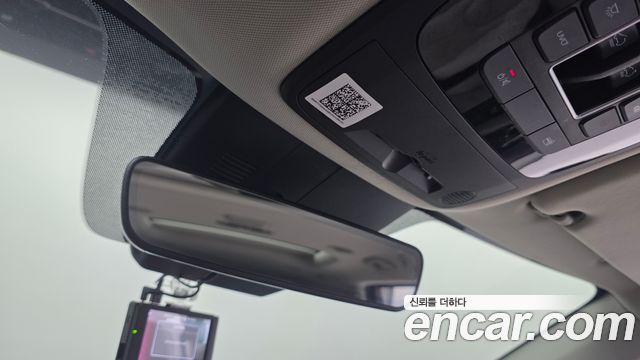 Kia Canival 2021 — photo 28