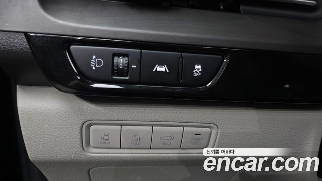 Kia Canival 2021 — photo 29
