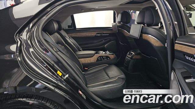 Genesis G90 2019 — photo 12