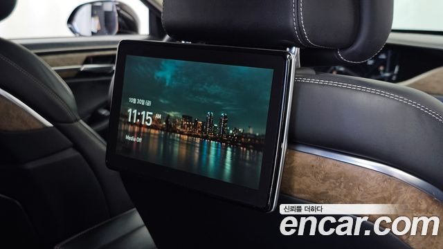 Genesis G90 2019 — photo 14